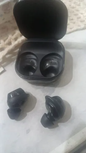 Fone de ouvido buds core 