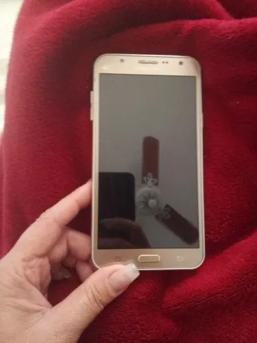 Telefone Samsung Galaxy j700
