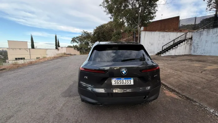 BMW IX XDrive 40 Aut. (elétrico) 2023