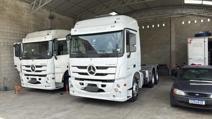 Mb actros 2546 com apenas 200 mil kms