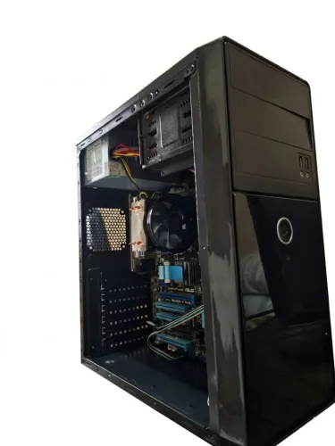 Computador FX-8350 8 Núcleos + SSD 240GB + Windows 10 Home Revisado