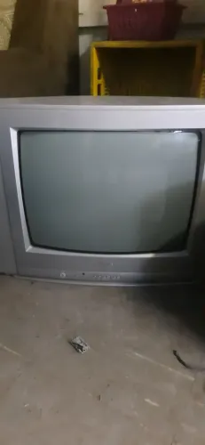 TV LG estragada para peças
