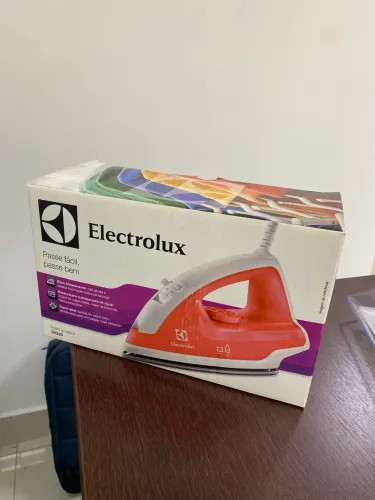Ferro de Passar Electrolux 220V
