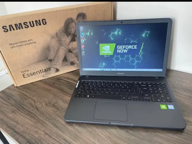 Notebook Samsung i5 8ªNvidia Mx110 12Gb Ram SSD 256Gb Nvme FullHD Rede5G