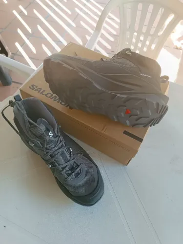 Bota Impermeável de Caminhada e trilha Salomon  Elixir Mid Masculina 