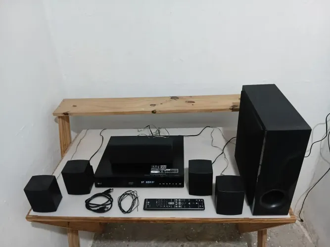 Home teather LG com Bluetooth em perfeito estado