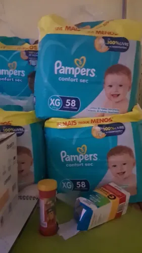 Fraldas pampers 