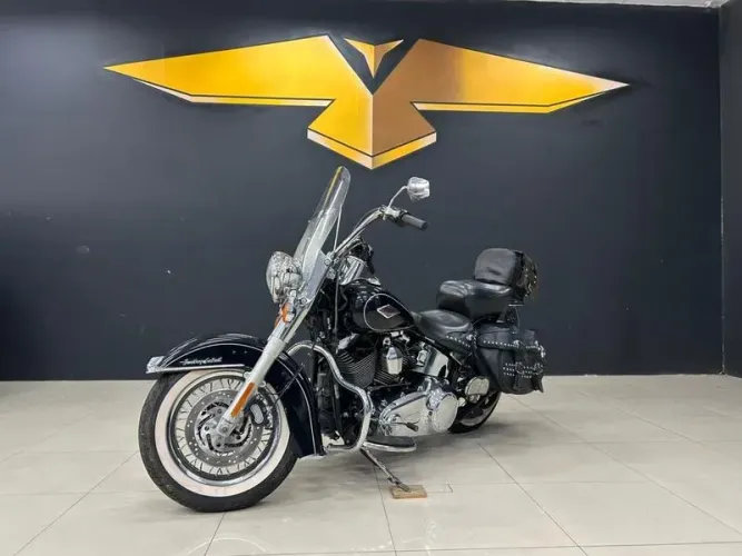 HARLEY-DAVIDSON FLSTC 2014