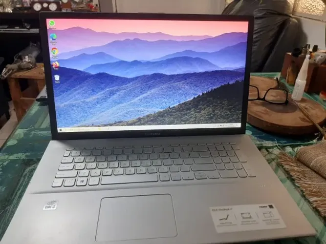 Notebook Asus 17 polegadas