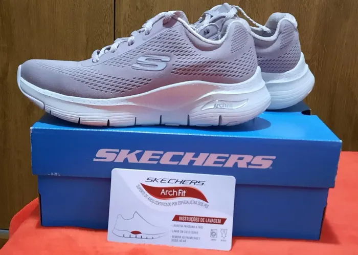 Tênis Skechers rosa 37