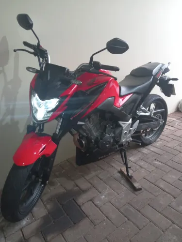 Linda moto a venda