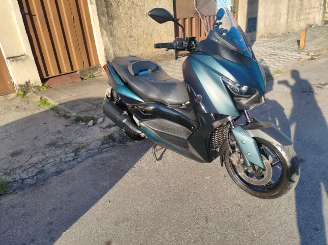Xmax 250 ABS com banco confort