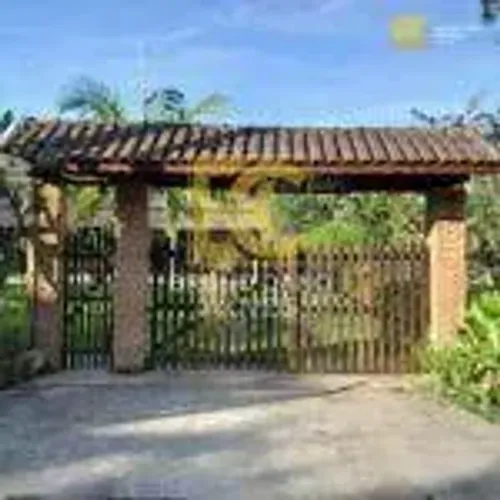 Linda Chácara Completa no Vale do Ribeira com Casa, Lazer e Infraestrutura
