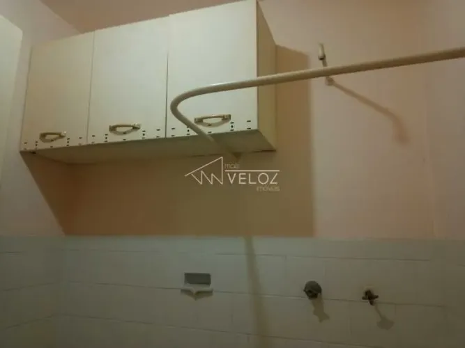 Sala-À VENDA-Centro-Rio de Janeiro-RJ