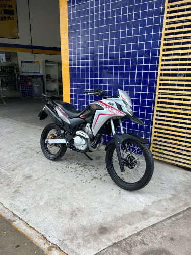 Xre 300 a mais nova do estado 