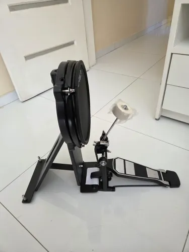 Pad eletrônico e pedal de bumbo H-Tech