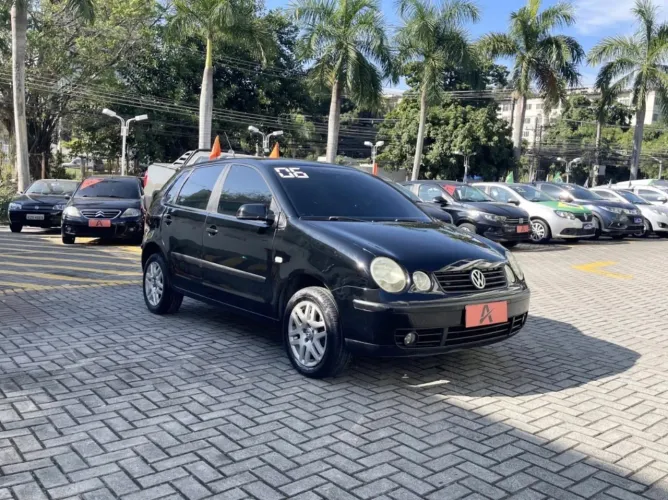 Volkswagen Polo 1.6 Mi/s.ouro 1.6 MI Tot.flex 8V 5P 2006