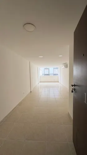 Kitnet/ Studio com 1 Quarto(s) e 1 banheiro(s) para Alugar, 30 m² por R$ 1800 / Mês