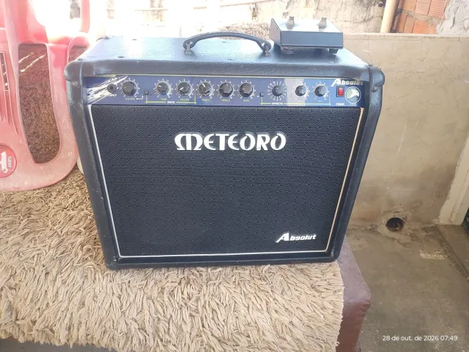 Cubo de Guitarra Meteoro Absolut 100w