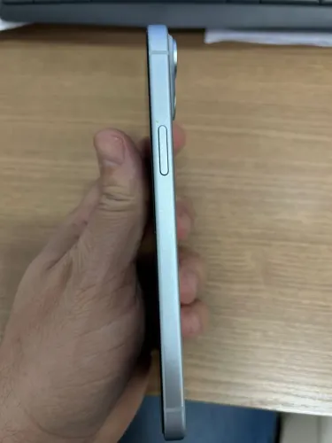 iPhone 15 Plus - 1 ano de Uso