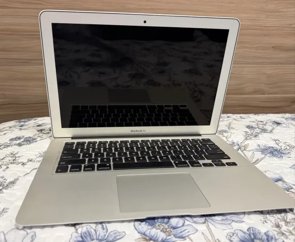 Macbook Air 13 i5 (2013)