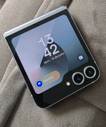 Samsung Z Flip 6 256 com nota prata