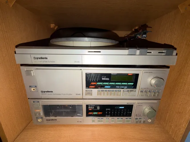 Toca discos Gradiente DS-40 Completo