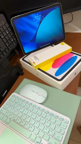 iPad 11ª Geração 128GB Prata + Caneta Baseus + Teclado e Mouse (Garantia Apple 2027)