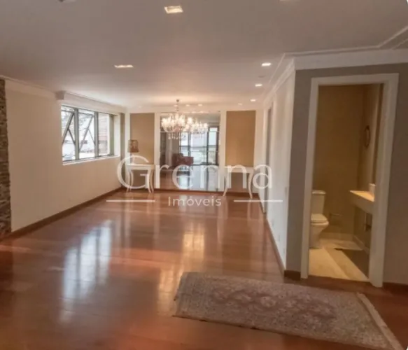 Apartamento para locação com 196m², Moema SP.