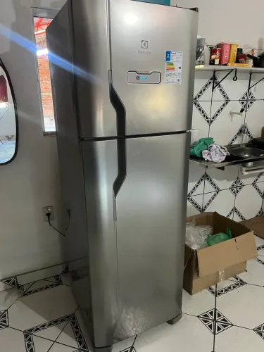 Geladeira ELECTROLUX 371L