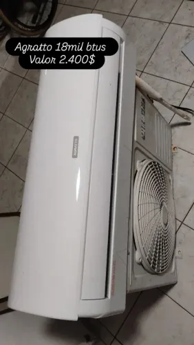 Split agratto 12mil BTUs muito conservado.