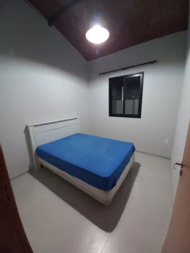 Cama box com colchão e cabeceira