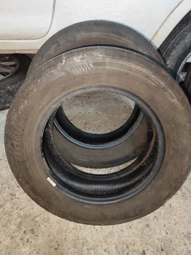 Par de pneus Goodyear Efficientgrip 205/60R15