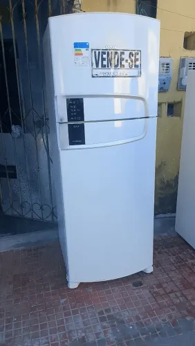 Vende-se geladeira