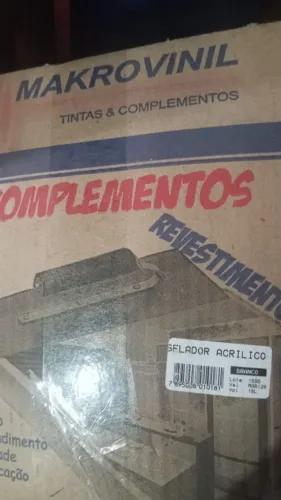 Vendo uma caixa de selador na cor branca 15Lt lacrada