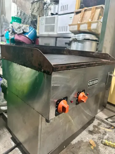 Chapa Elétrica Industrial Croydon Profissional - 220v