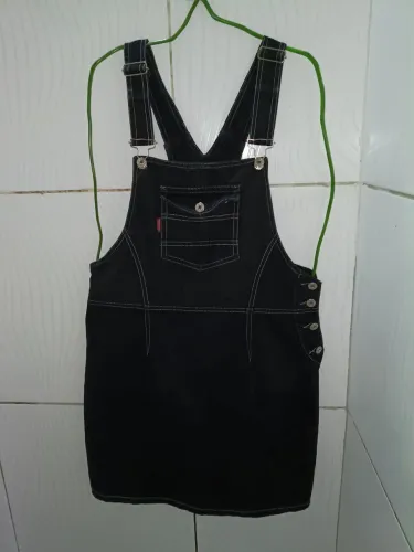 Jardineira Saia Jeans Preta Feminina N:44