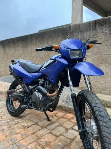 Honda bros 125