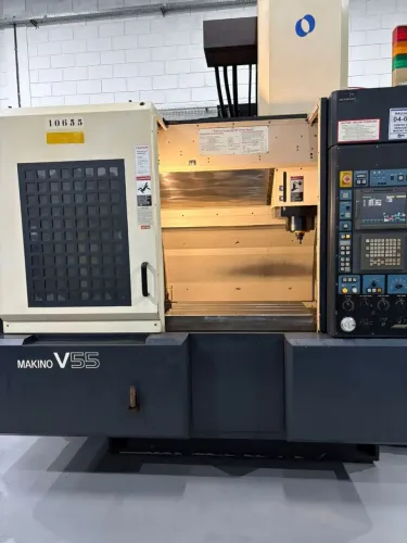 Centro de Usinagem MAKINO V55 High speed