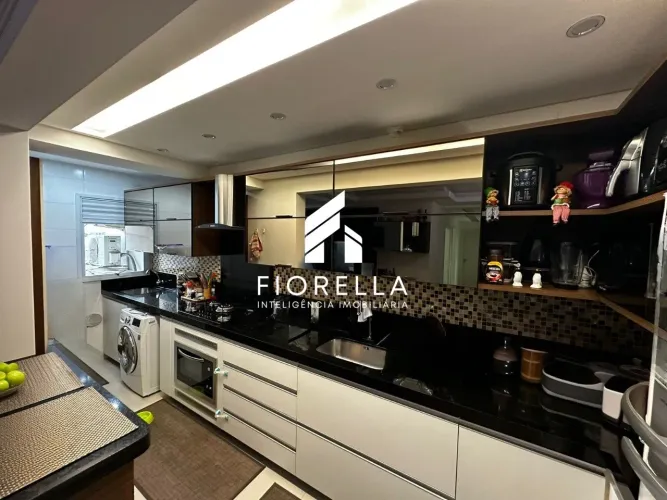 Apartamento à venda com 3 quartos, sendo 1 suíte, no bairro Passa Vinte/Palhoça-SC.