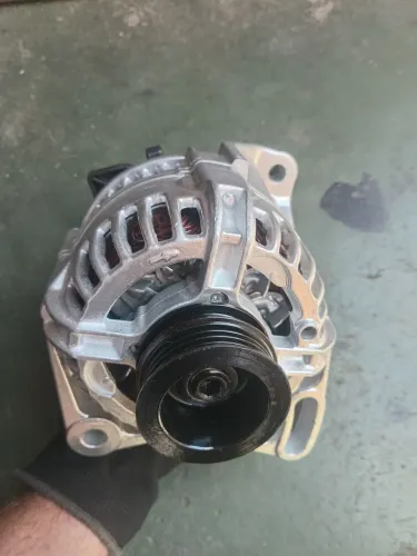 VENDO ALTERNADOR BOSCH 75 AMPERES UNO , PALIO , STRADA MOTOR FIRE SEM AR CONDICIONADO 