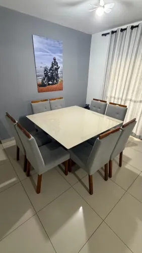 Móveis impecáveis a venda.