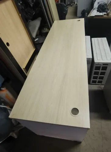 Mesa de escritório sem gavetas | Somente retirada em mãos