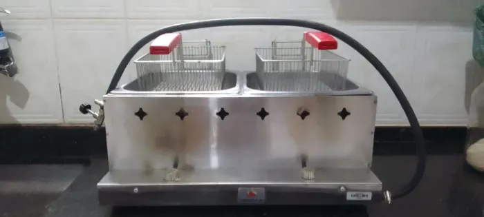 Fritadeira Dupla Industrial - Progas, a gás de alta pressão.