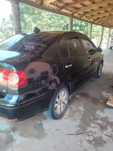 Volkswagen Polo Sed. Comfort. 1.6 MI Tot. Flex 8V 2005