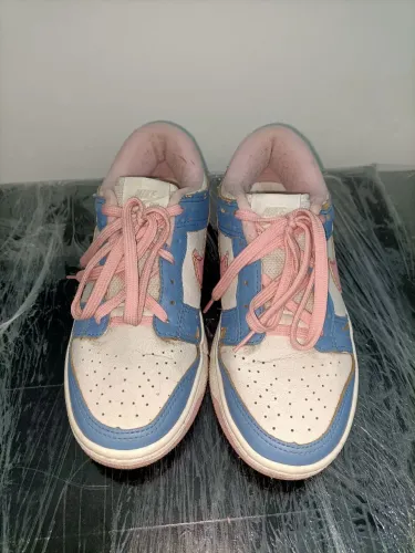 Tênis Nike colorido