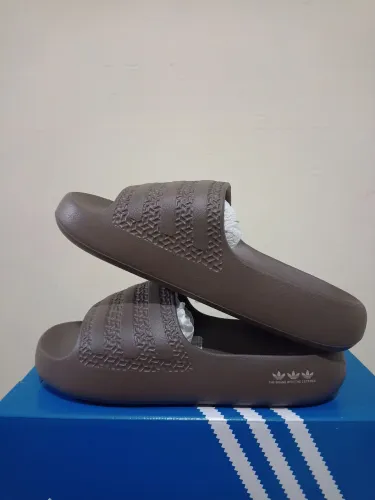 Chinelo adidas AYOON tamanho 34/35 original unissex.