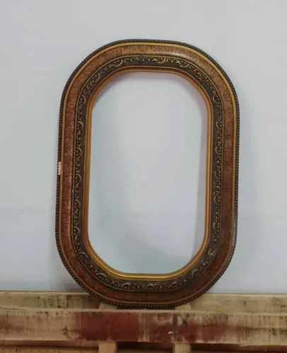 Moldura Bombê