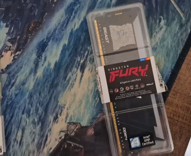 Kit 16gb memória ram kingston furry 3200hz rgb