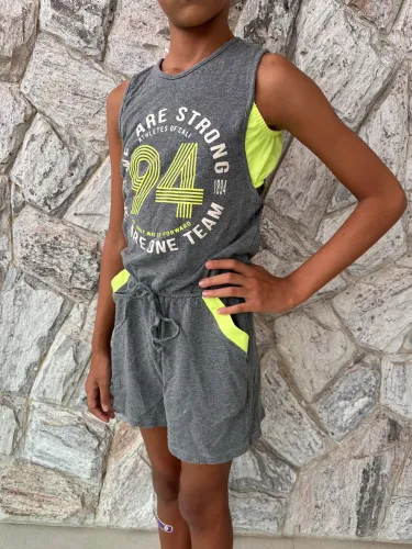 Macaquinho menina 10 anos 